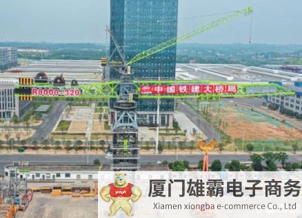 中联重科与中国铁建携手，成功交付最大吨位起重机，领航“大塔时代”